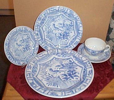 NEW 5 Pieces Place setting Oiseau Bleu Pattern Gien NEW  