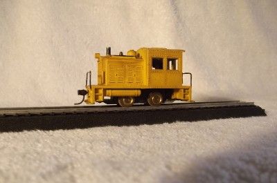 Penn Line D2 Midget Deisel Switcher HO KD Couplers Box Papers ~ Runs 