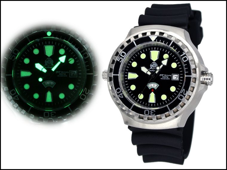 AUTOM. COMBAT DIVER 200m WR 24H Disc HELIUM SAFE T0246  