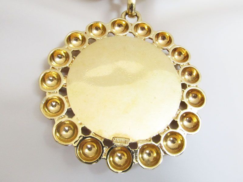 CHANEL PARIS ANTIQUE HUGE ICON MEDALLION RUNWAY COSTUME NECKLACE 1954 