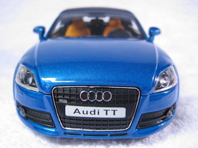 Audi TT blue Cararama Diecast Car Model 124 1/24  