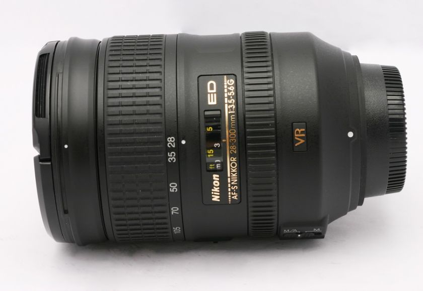 NIKON Nikkor AF S 28 300mm F/3.5 5.6 G ED VR W/Hood *EXC+++*  