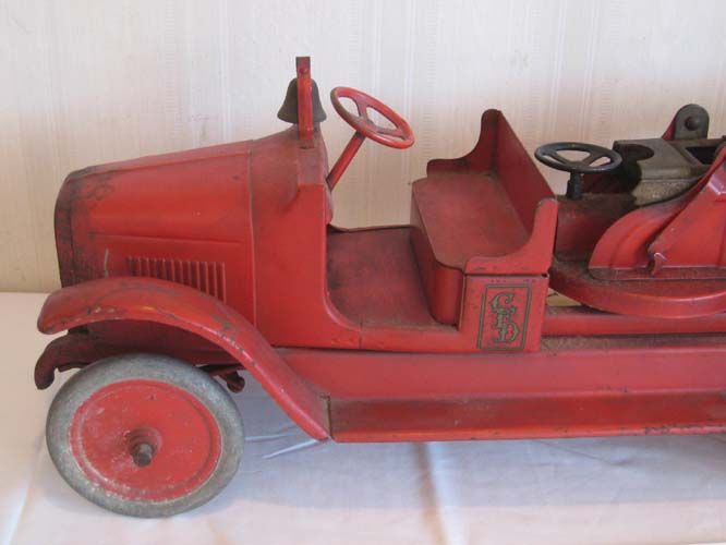 1920 s BUDDY L FIRE TRUCK AERIAL LADDER PRESSED STEEL ALL ORIGINAL 