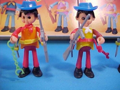 PLAY THINGS 5 WESTERN FIGURES (SIMIL PLAYMOBIL) BOXED  