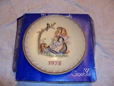 Vintage 1978 Hummel Goebel Annual Collector Plate  