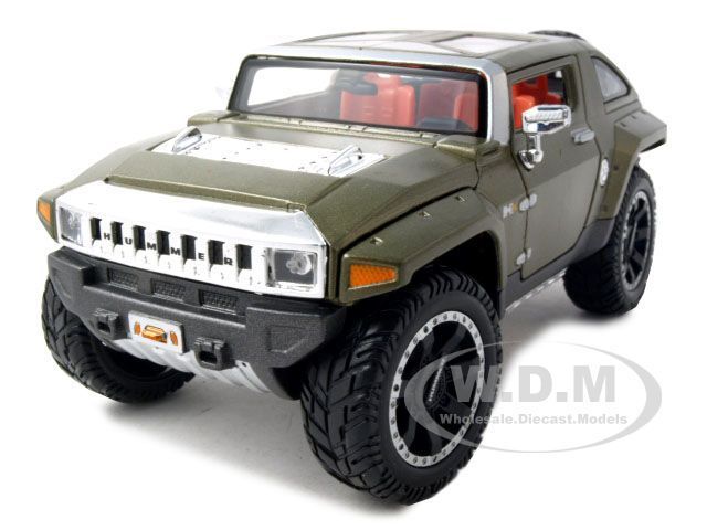 2008 HUMMER HX CONCEPT GREEN 124 DIECAST MODEL CAR  