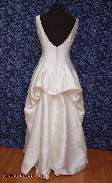 Lila Broude Ivory Satin Crepe Elegant Wedding Dress 12  