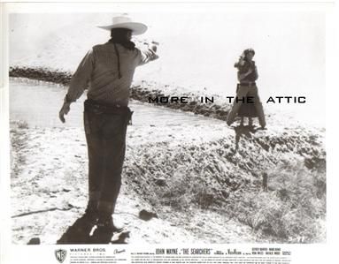 JOHN WAYNE FORD THE SEARCHERS HOLLYWOOD WESTERN FILM STILL #1  