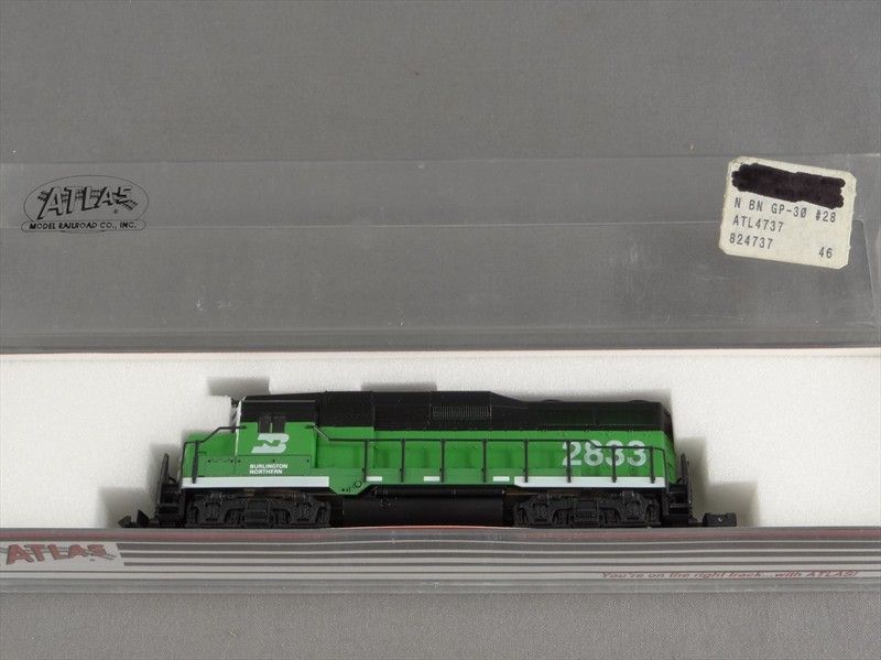   4737 GP 39M EMD GP30 BN #2833 BURLINGTON NORTHERN DIESEL ENGINE  