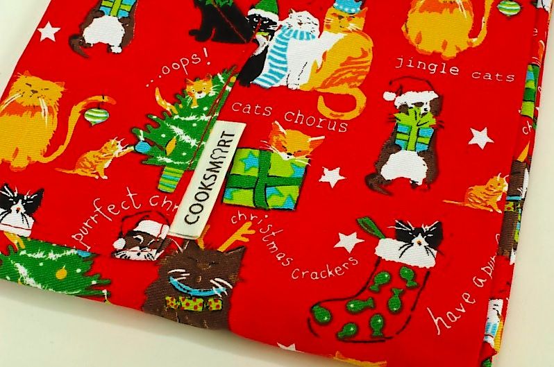 Cute NWT Christmas Cat Apron CookSmart Adult Size  