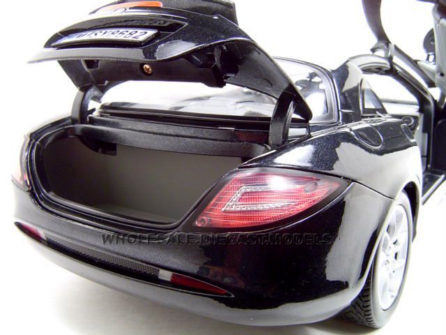 Brand new 112 scale diecast Mercedes Mclaren SLR by Motormax.