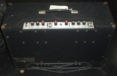   104 Combo Amplifer footswitch Octave Distortion Reverb FX Hollywood CA