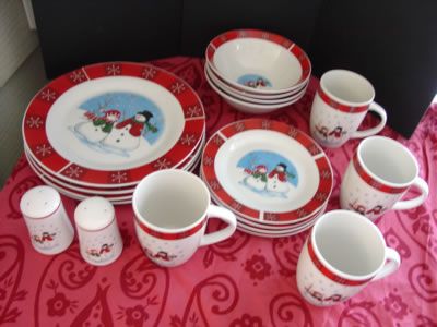 18 Pc Christmas Dishes Snowman Service for 4  