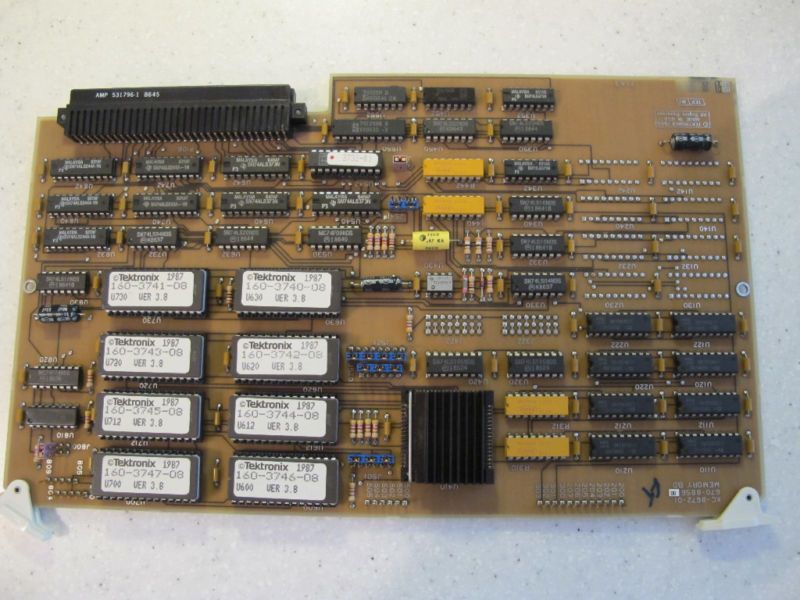 TEKTRONIX 11401 SCOPE MEMORY ROM CHIP BOARD 670 8856 00  