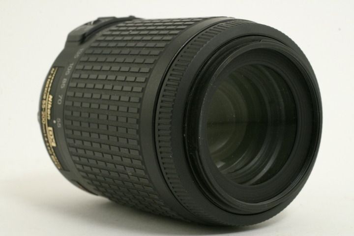 Nikon Nikkor AF S 55 200mm f/4 5.6 G ED DX VR SWM IF Telephoto Zoom 