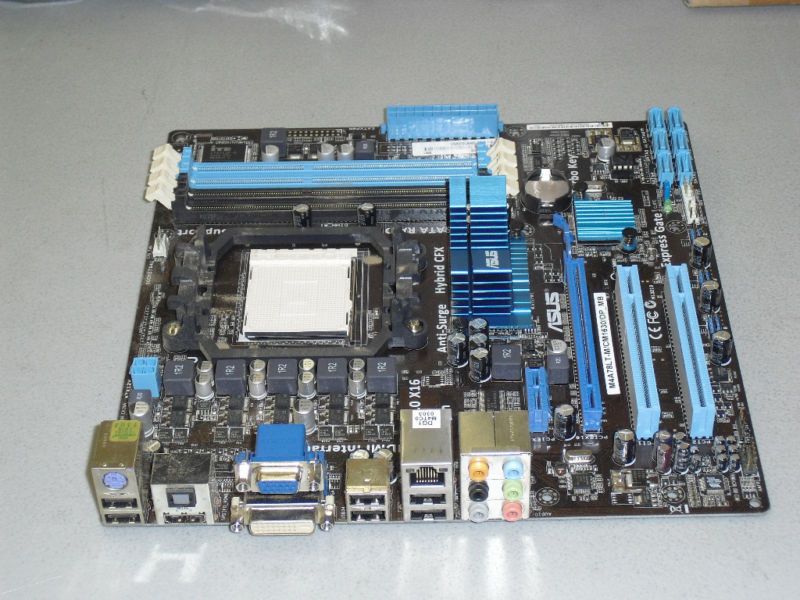 ASUS Essentio CG1330 DDR3 AM3 MOTHERBOARD 90 MIBBJ4 01 G0XBN0KZ PHENOM 