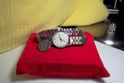 LADIES VINTAGE TIMEX QUARTZ WATCH  