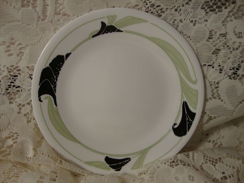 Corelle Corning Ware Black Orchid 4 Bread Plates  