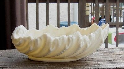 LENOX SHELL BOWL ELEGANT DESIGN GOLD MARK  