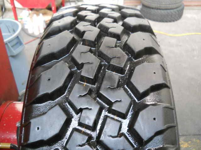 ONE OTHER 265/75/16 TIRE BUCKSHOT MAXXIS MUDDER LT265/75/R16 112N 18 