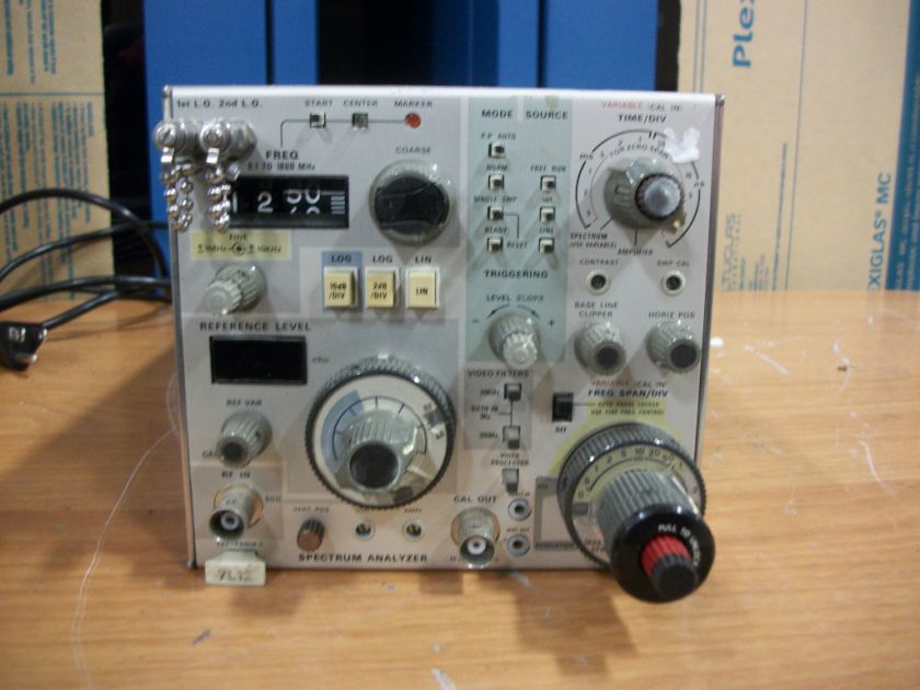 Tektronix 7L12 Spectrum Analyzer  