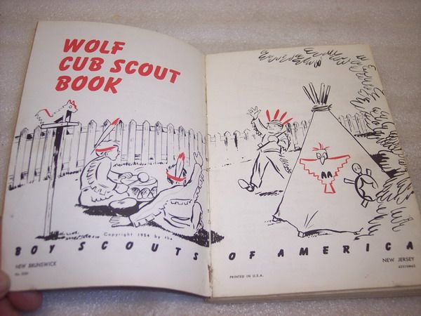 WOLF CUB SCOUT BOOK HAND BOOK 1962  