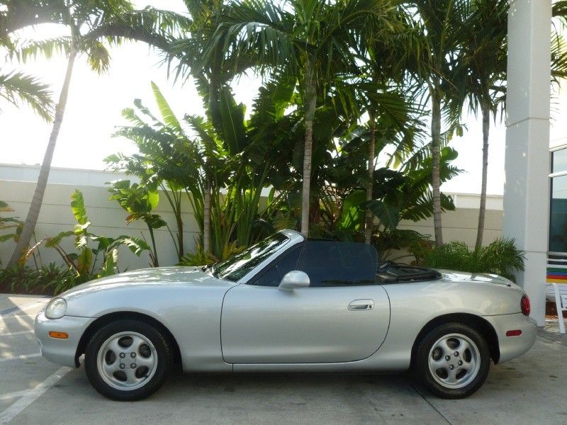 Mazda  MX 5 Miata Convertible in Mazda   Motors