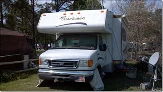 2005 Coachmen Leprechaun 31ft Class C Motorhome, Slide Out, Low Miles 