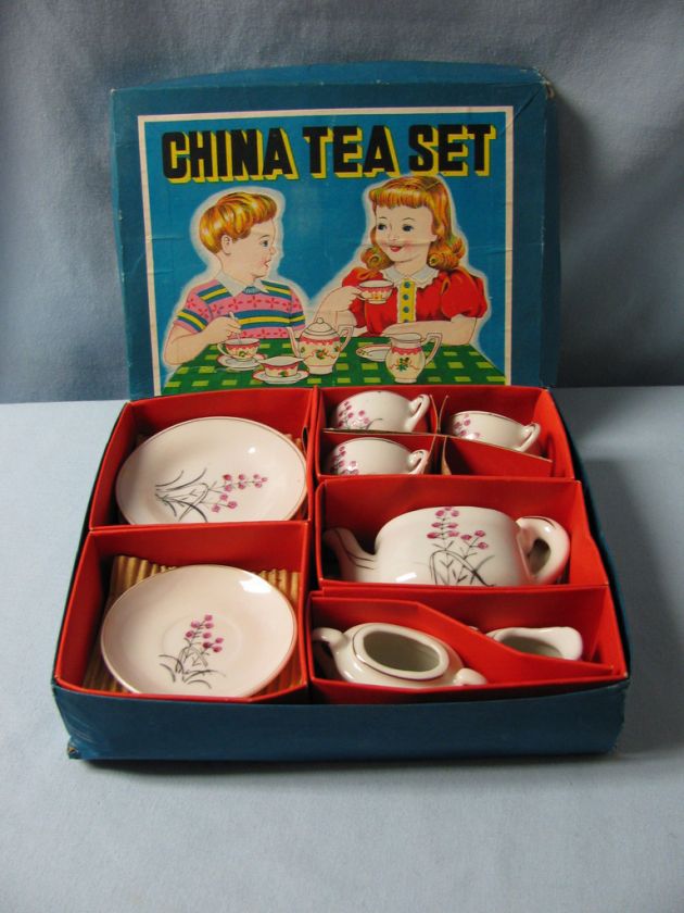 VINTAGE CHILDS PORCELAIN TEA SET MADE JAPAN 15 PIECES  