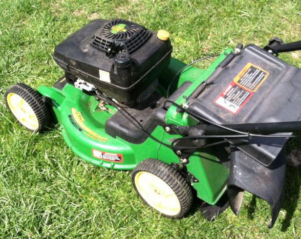 John Deere 5 Speed Self Propelled Lawn Mower Model JX 75  