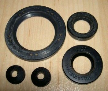 Norton Commando 750/850 engine oil seal set # 620  