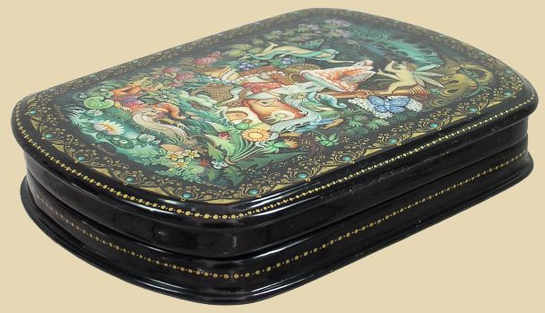 This beautiful Russian lacquer box from the village of Kholui 