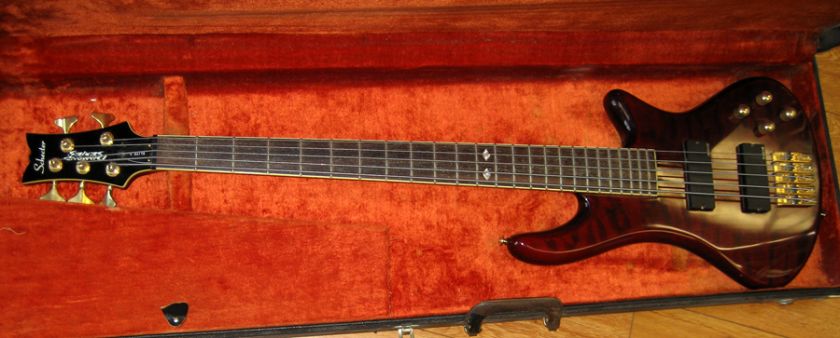 SCHECTER ELITE 5 DIAMOND SERIES 5 STRING BASS GUIAR WITH HARD CASE 