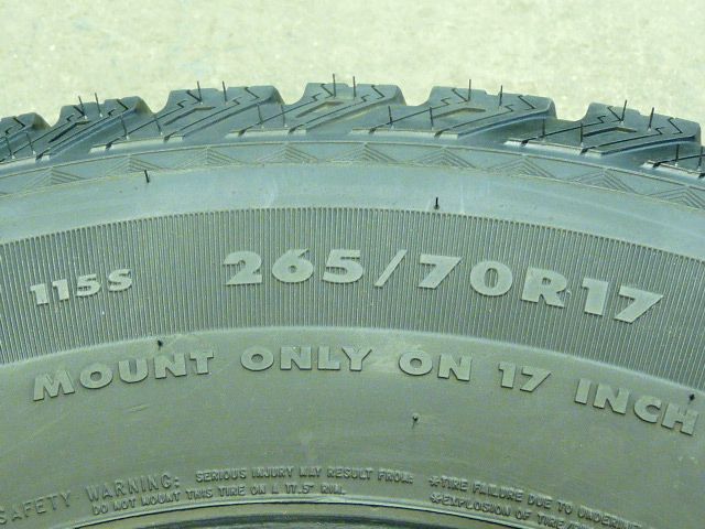 ONE NICE NOKIAN VATIIVA, 265/70/17, TIRE # 21444  